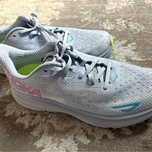 Hoka Clifton 9 Sneakers